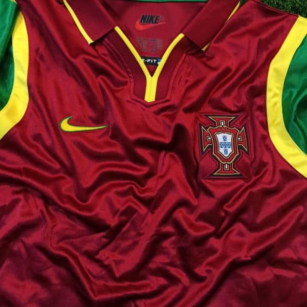 لباس اول پرتغال 1999 - تصویر 4