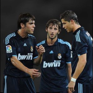 لباس دوم رئال مادرید 2009-2010