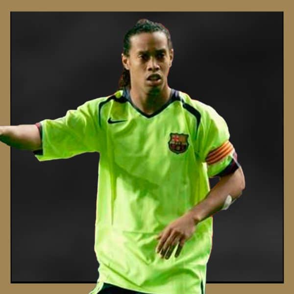 لباس دوم بارسلونا 2005