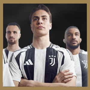 لباس اول یوونتوس 2025