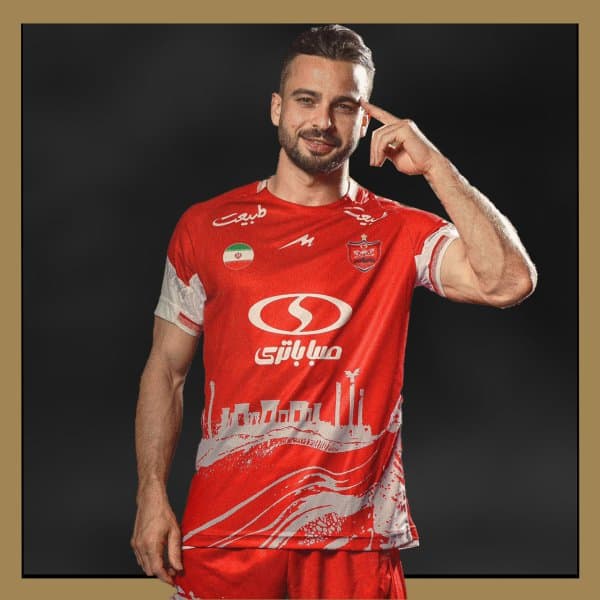 کیت اول پرسپولیس 1403