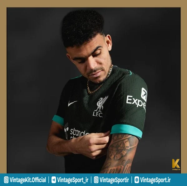 لباس لیورپول