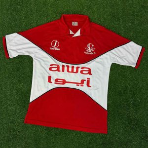 کیت اول پرسپولیس ۱۳۷۸