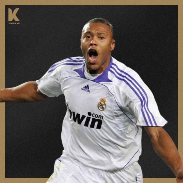 لباس اول رئال مادرید 2007-08
