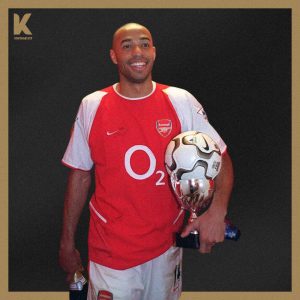 لباس اول آرسنال 2002-2004